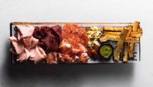 O que é a Bresaola? Um delicioso enchido italiano de vitela