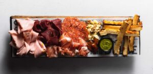 tabua-de-embutidos-italianos-com-speck-1024x497